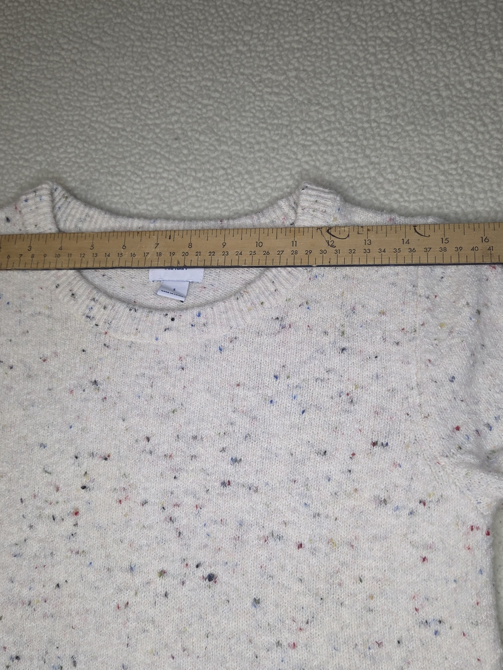 Women's Old Navy Cozy Cream Speckled Crewneck Sweater Size Small - Picture 5 of 7